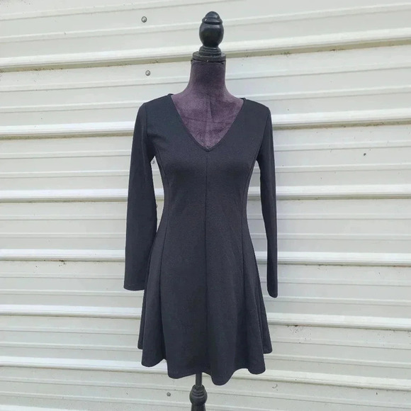 LOFT Womens Petites Long Sleeve Black Fit & Flare Strerch V-Neck Dress Size 4P - Picture 1 of 10